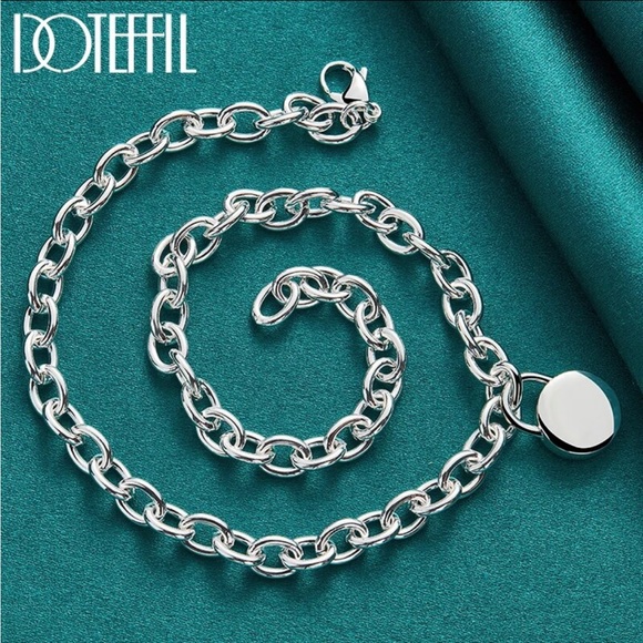 925 Sterling Silver necklace with a modern style lock! - Picture 5 of 6